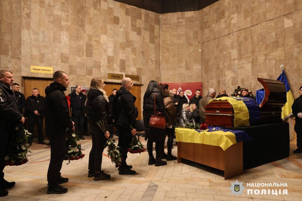 На жаль, майор поліції помер у лікарні