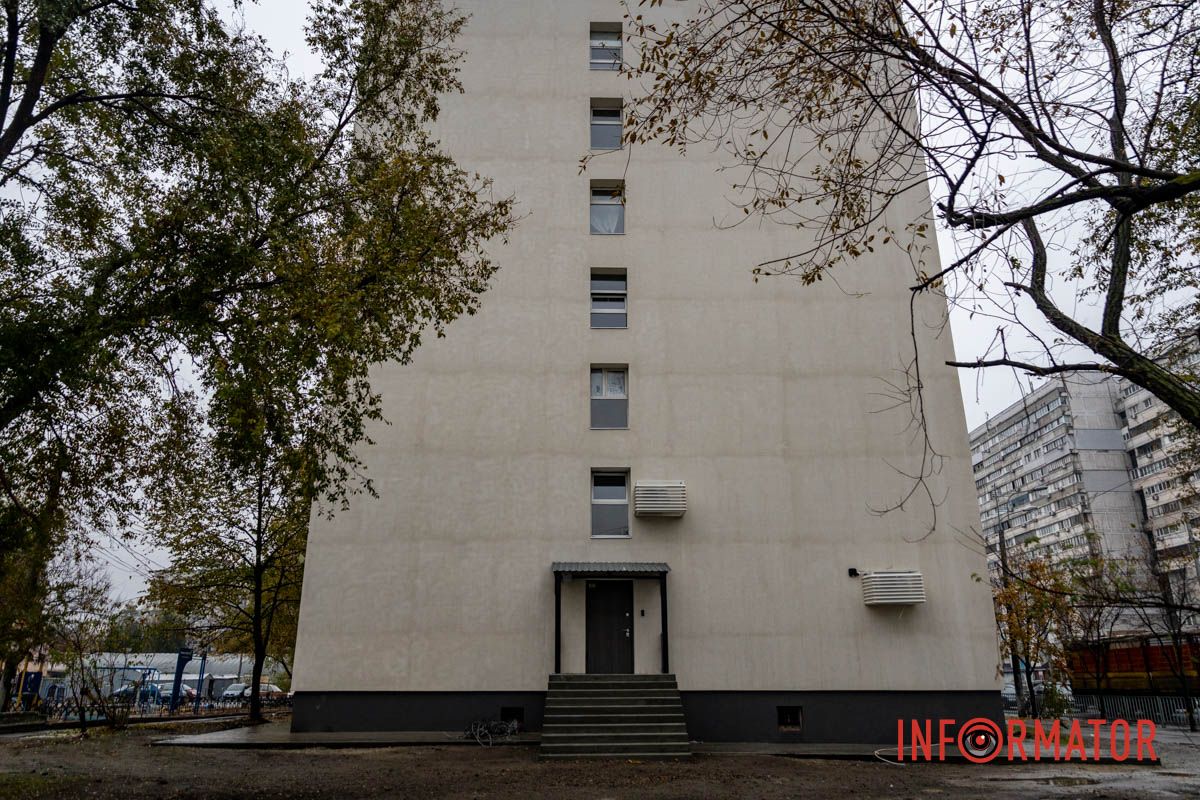 Тут був мурал Нова епоха “Пентагону”: як виглядає гуртожиток на Слобожанському у Дніпрі після реконструкції 17