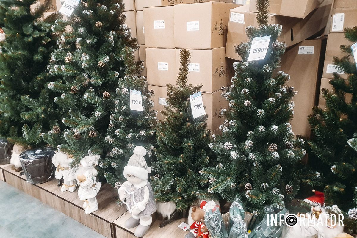 Ціни на штучні дерева дуже різняться