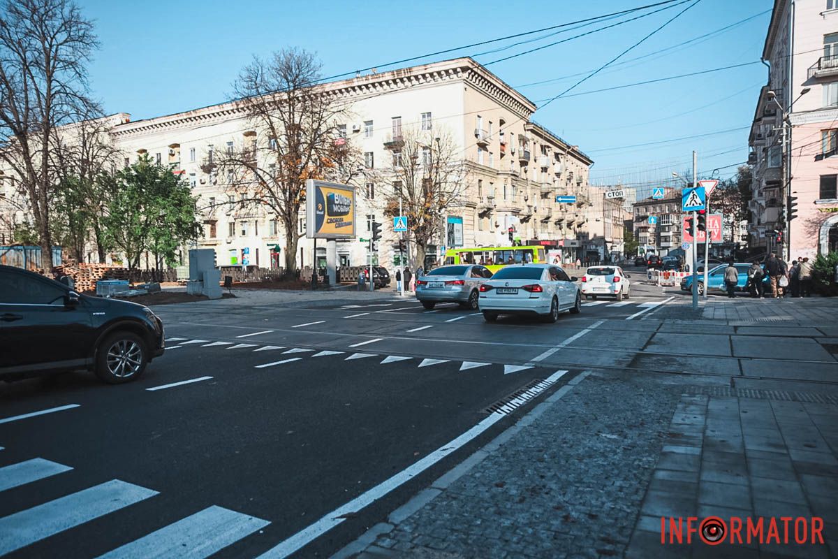 Нещодавно новий пішохідний переход з'явився біля «МОСТ-Сіті» Нещодавно новий пішохідний переход з'явився біля «МОСТ-Сіті»