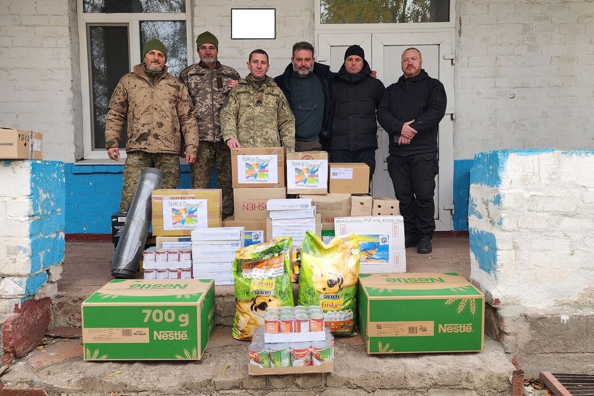 Мер Кам’янського та голова БФ «Осоння України» передали Захисникам РЕБи, дрони та смаколики 5