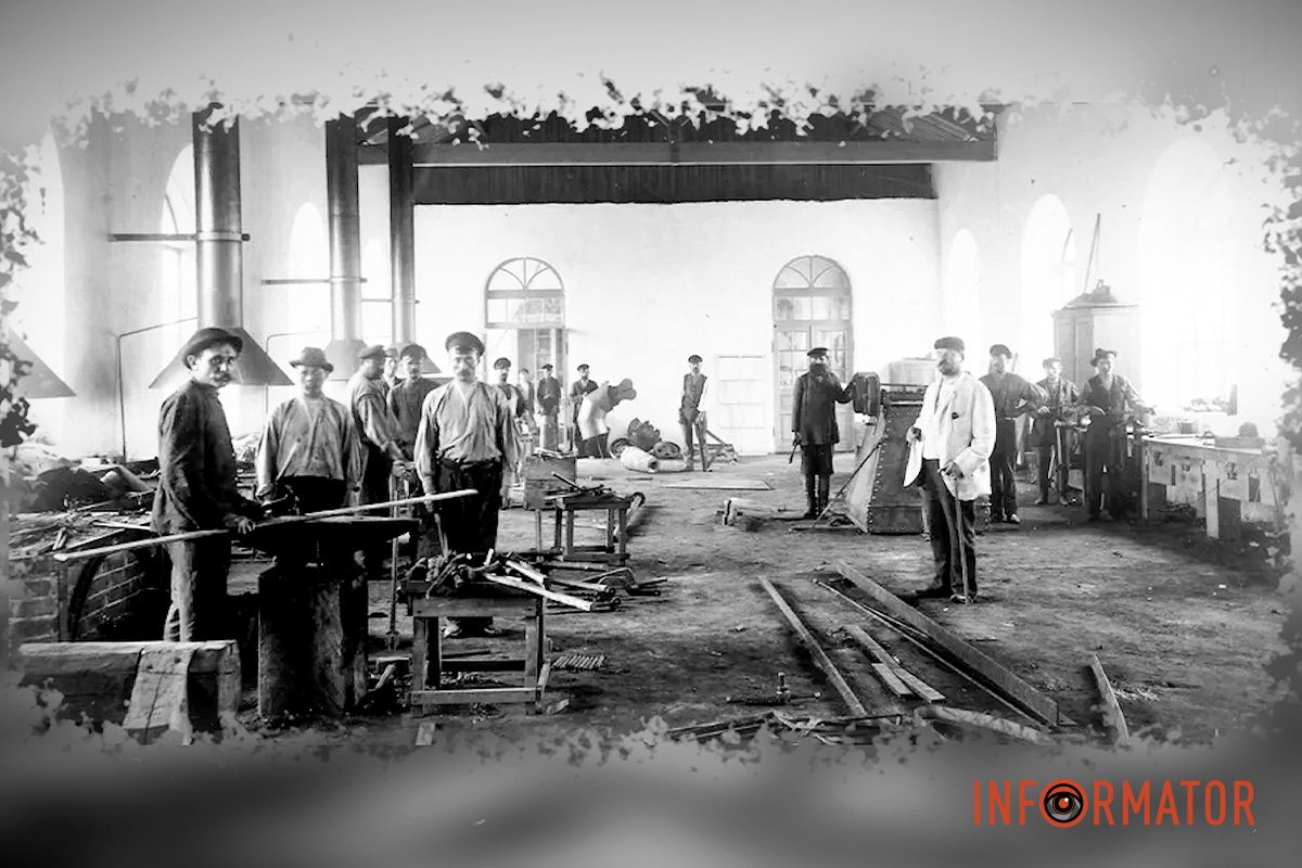 Яків Вільчур переїхав до Катеринослава у 1890-х роках під час промислового підйому