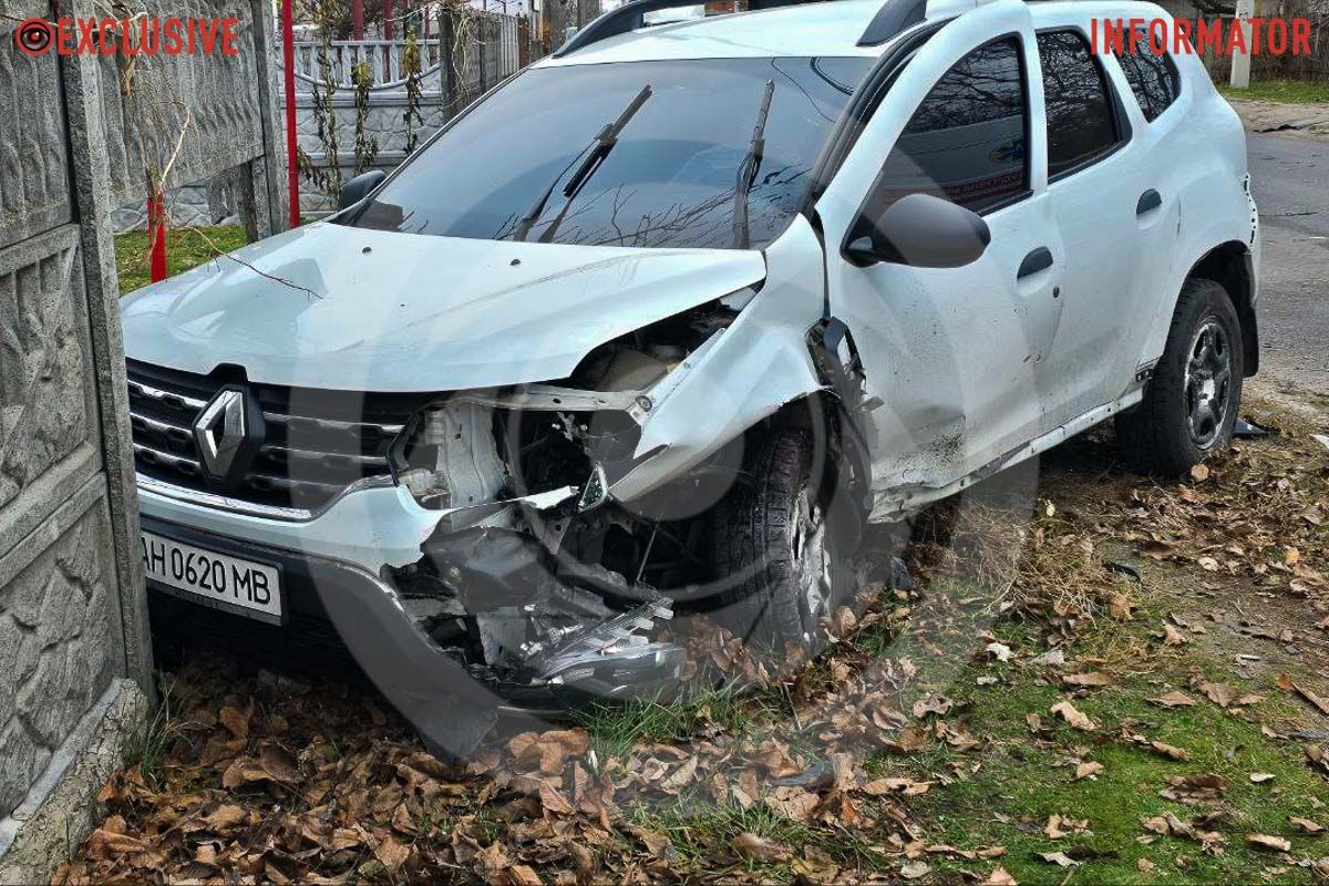 В результаті зіткнення пасажирка ВАЗ вилетіла через лобове скло