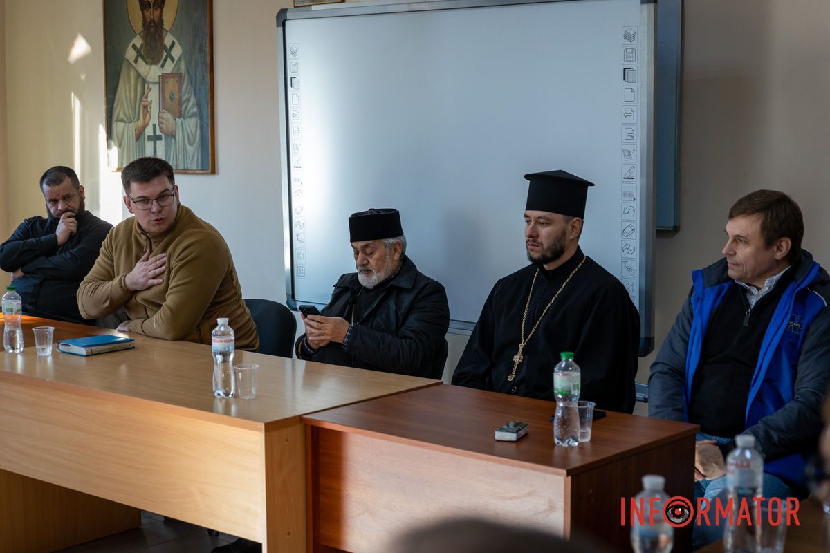 "Перемога приходить від Господа": у Дніпрі обговорили, як служити віруючим у ЗСУ 9