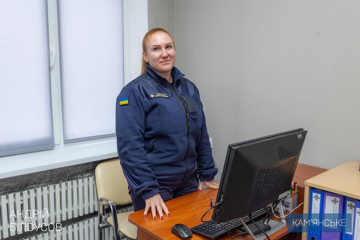 Для особового складу облаштували спальні, душову, їдальню, навчальний клас і кабінети У Кам’янському працює пожежно-рятувальна частина, усі співробітники якої – мешканці Сіверськодонецька 6