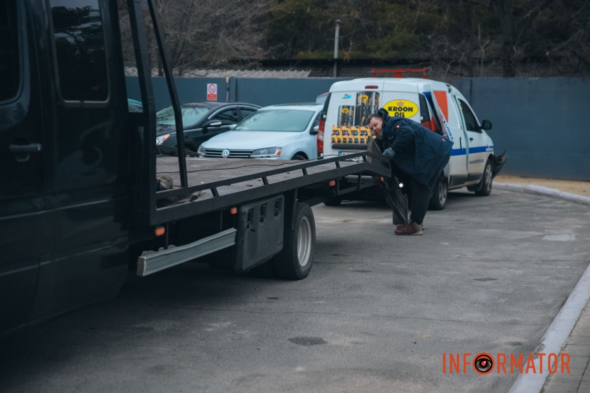 Для Renault вызвали эвакуатор