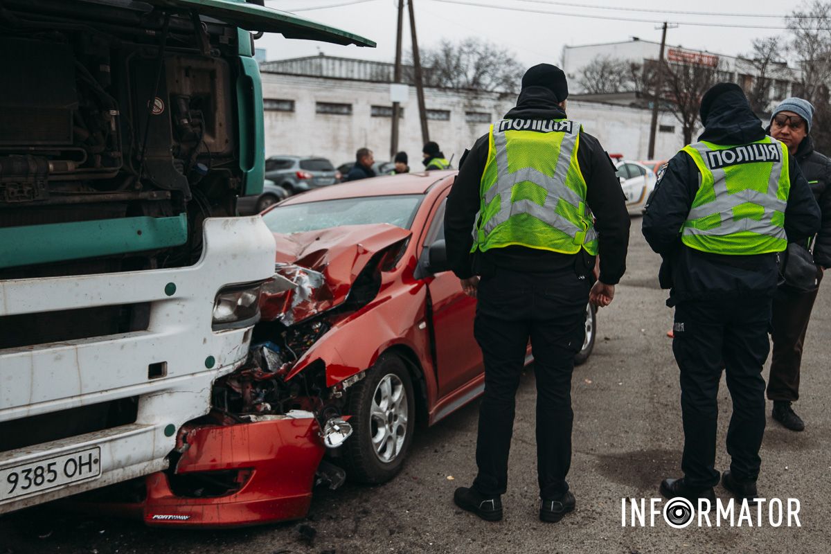 В среду, 27 ноября, в Днепре на улице Журналистов произошло ДТП