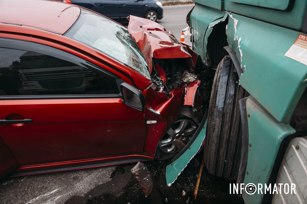 Предварительно, пострадавших нет