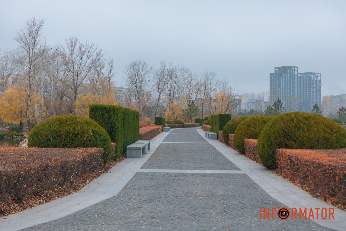Словно окунул в покрывало: правый берег Днепра покрыл густой туман 25