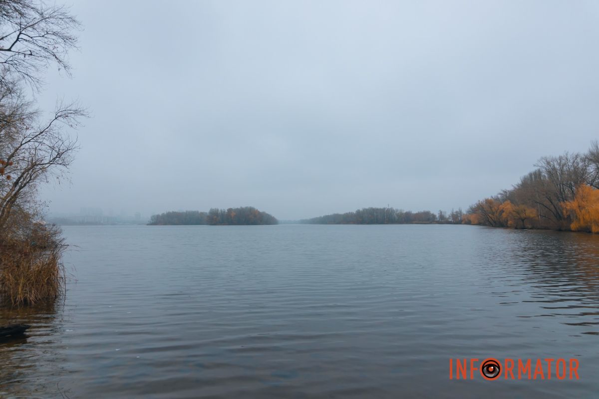 Словно окунул в покрывало: правый берег Днепра покрыл густой туман 26