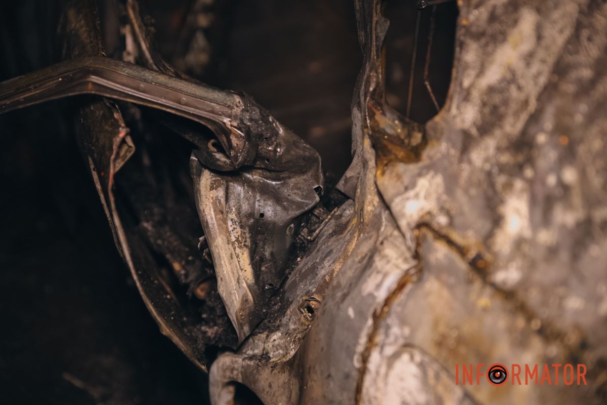 Горіло авто 9