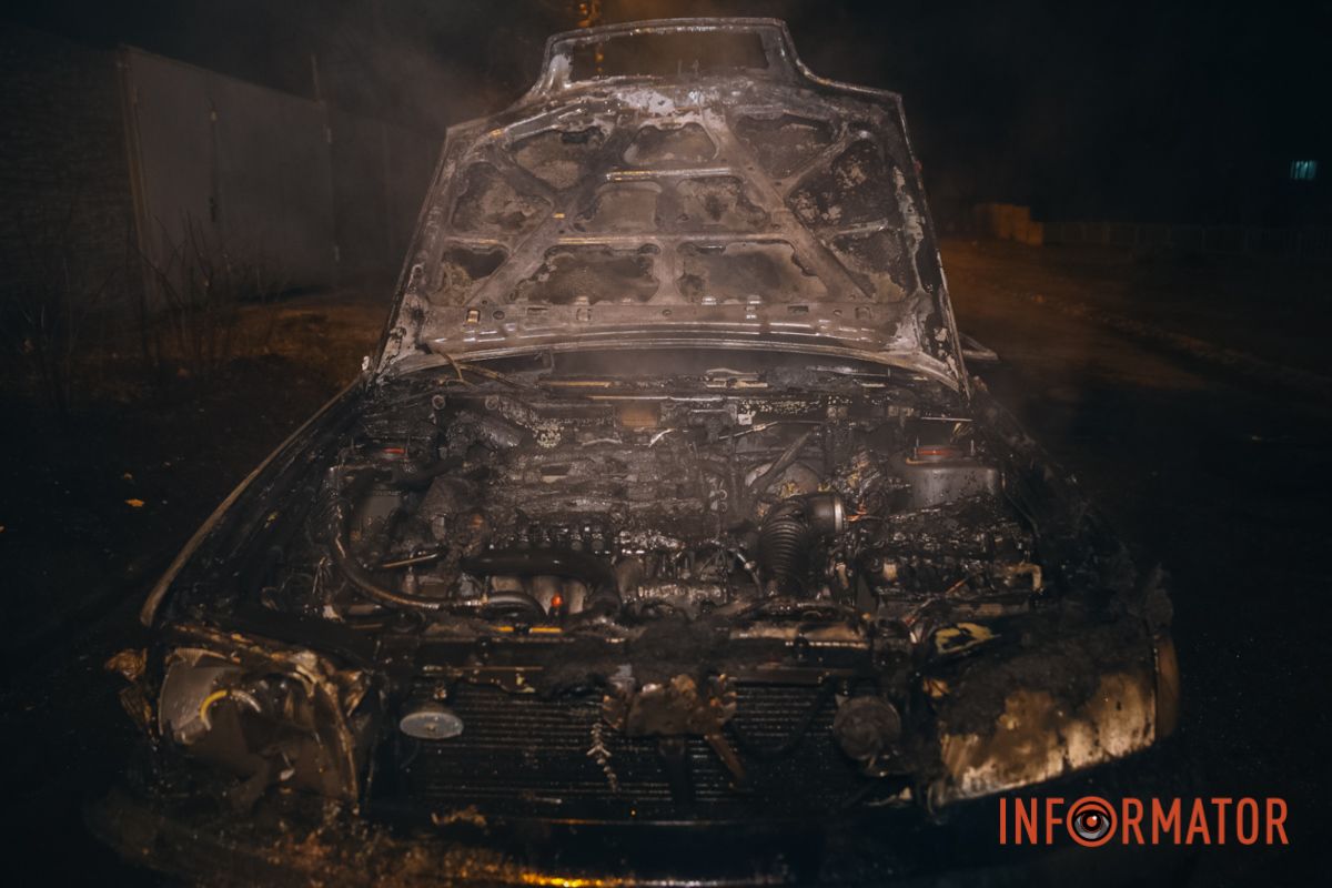 Горіло авто 12