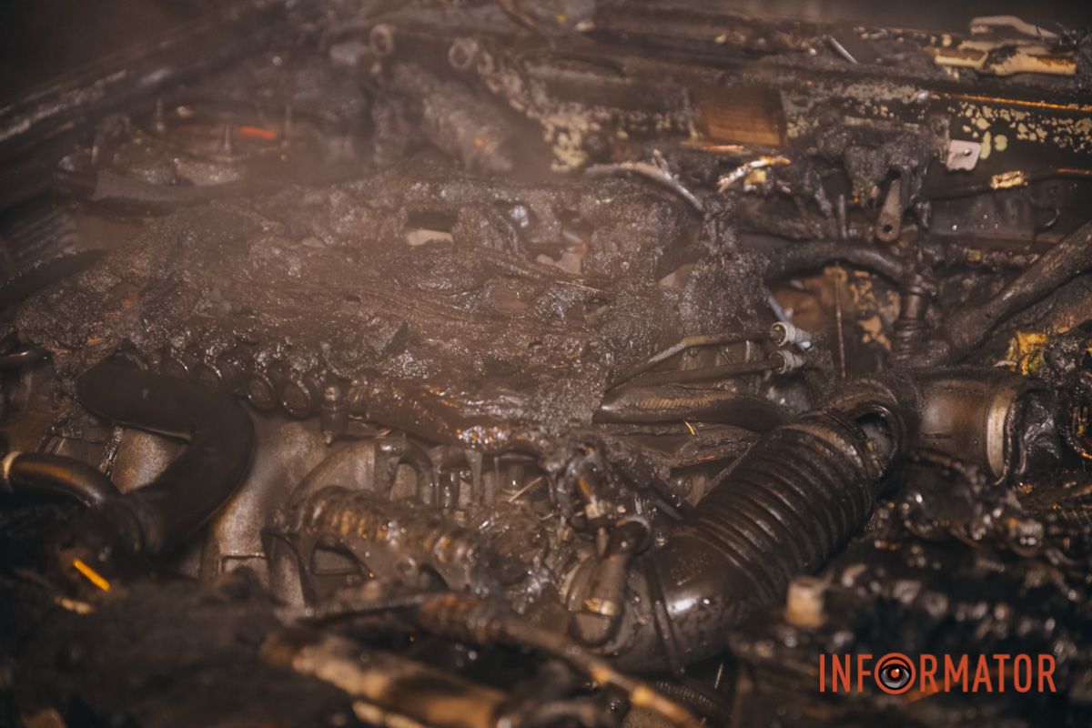 Горіло авто 13