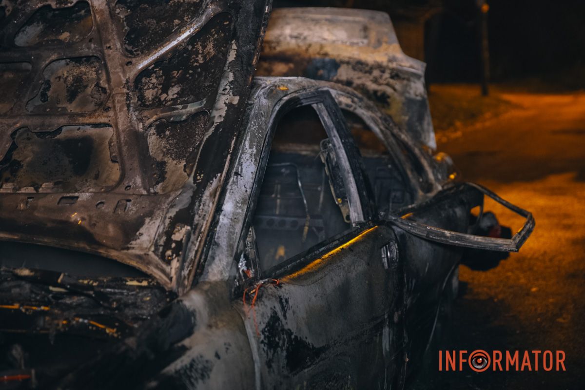 Горіло авто 14