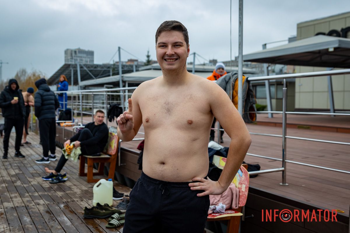 Посміхаємося 