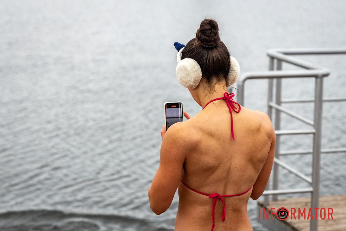 Знімає воду 