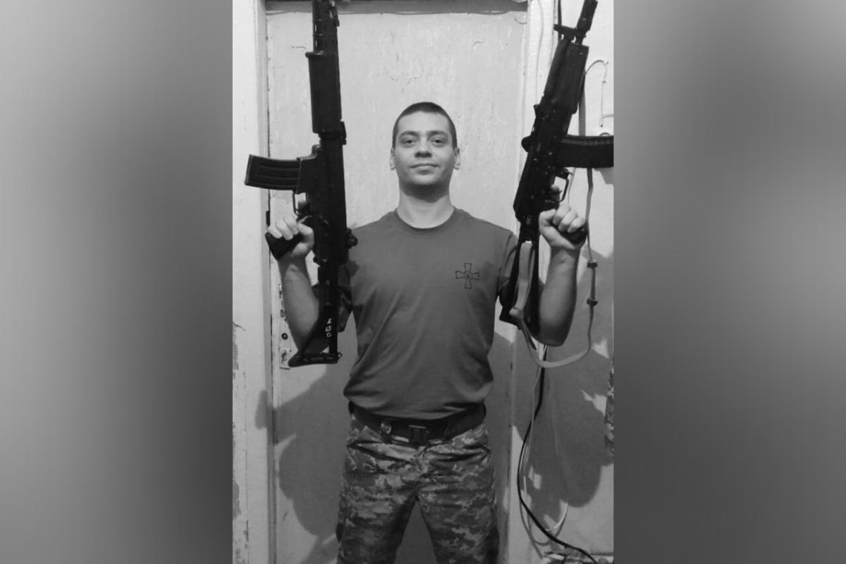 Фото времен службы в ВСУ. Источник - ИП Жовтоводского городского совета Фото времен службы в ВСУ. Источник - ИП Жовтоводского городского совета