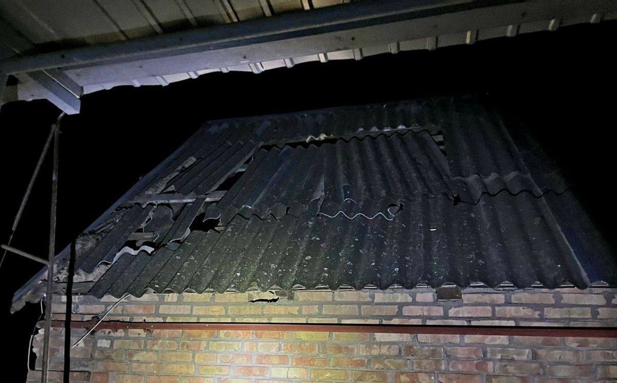 Истерзанные линии электропередач и газопровода Истерзанные линии электропередач и газопровода