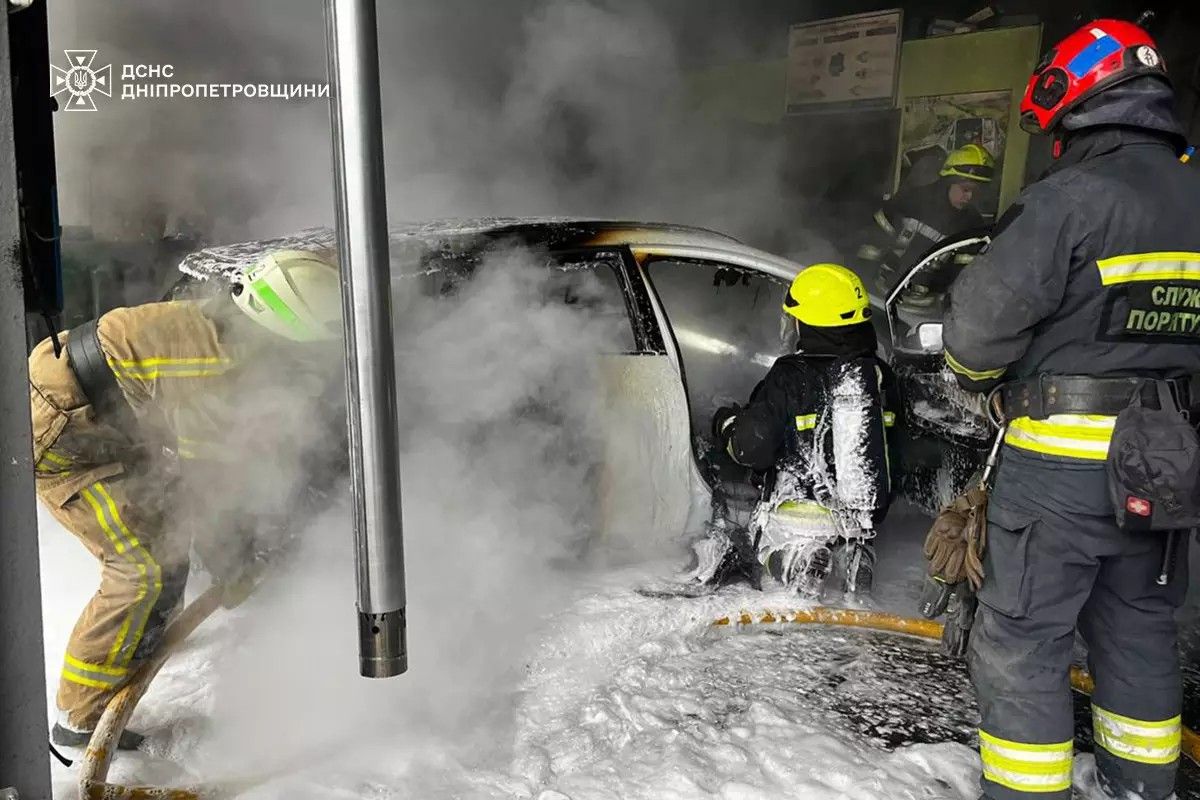 На пожаре на Поля в Днепре пострадал мужчина