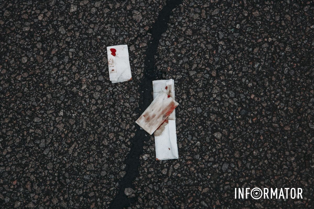 У Дніпрі на Набережній Перемоги через Citroen таксі Uklon Range Rover в'їхав у відбійник: є постраждалі, утворився кілометровий затор 2