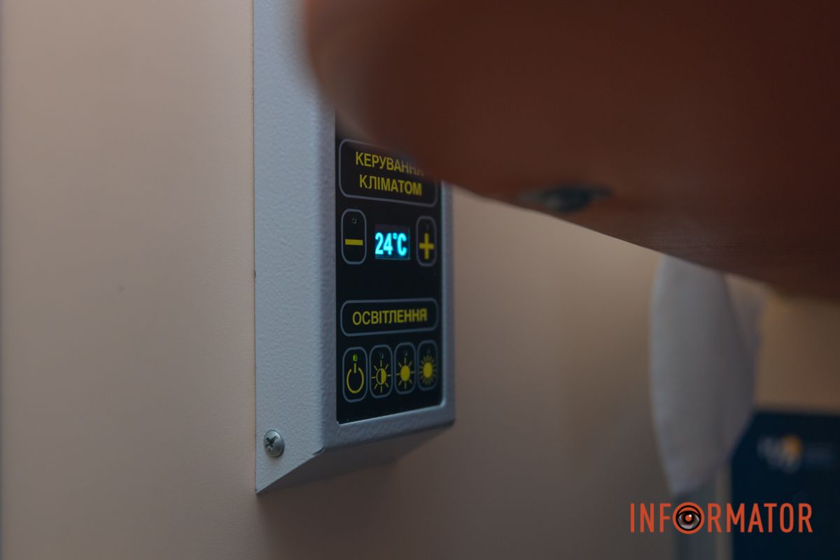 Уже вирушив з першими пасажирами до туристичних колисок України: у Дніпрі презентували дитячий вагон 26