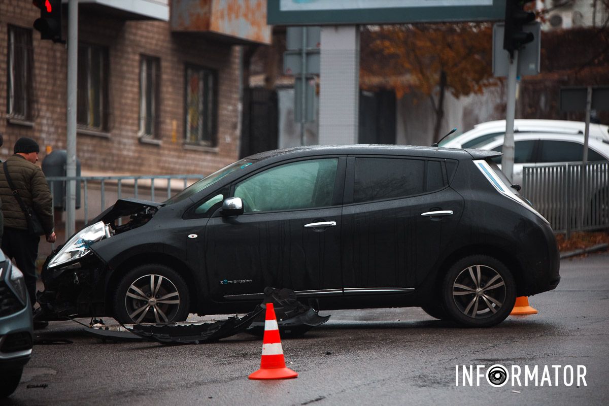 Тут столкнулись Kia и Nissan