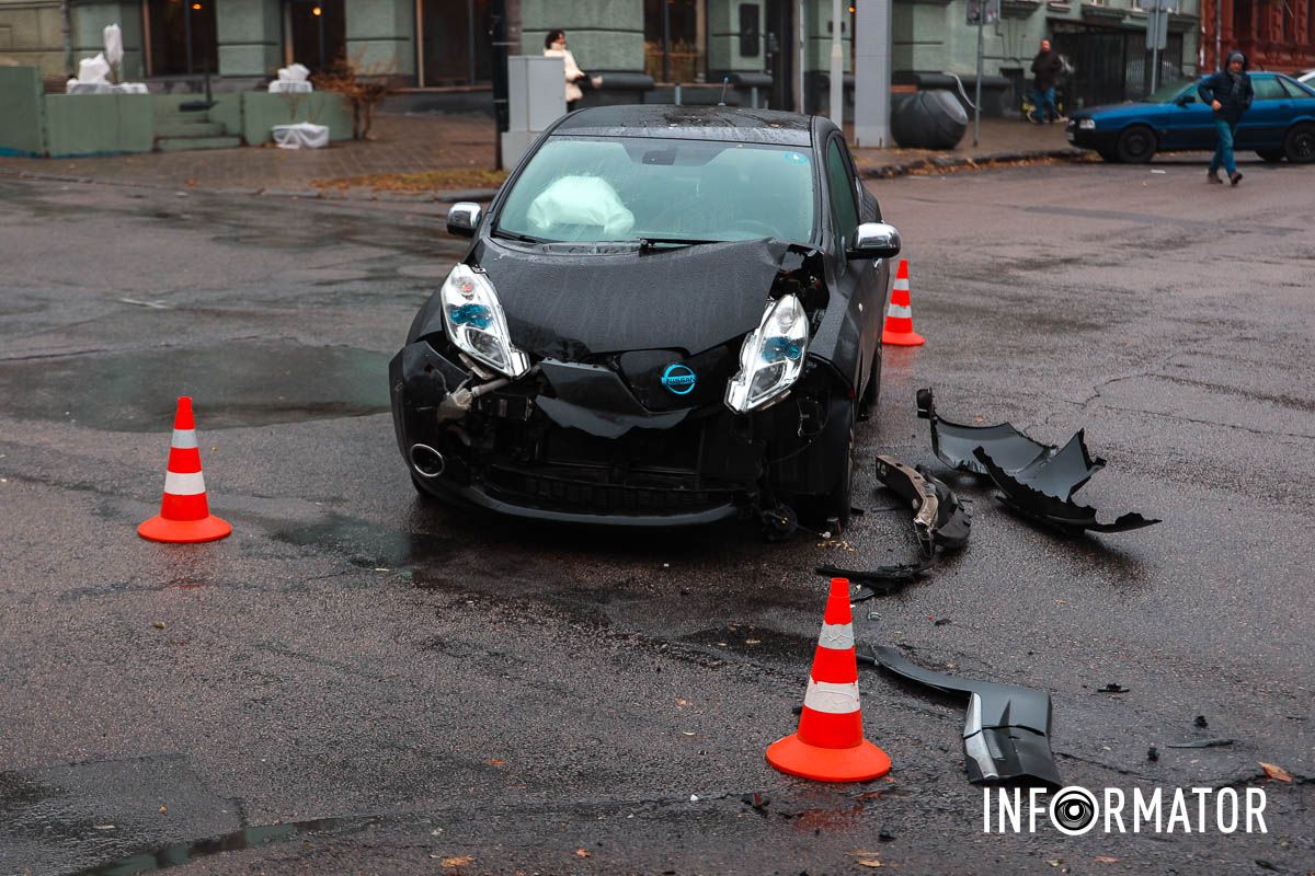 Машины получили сильные повреждения
