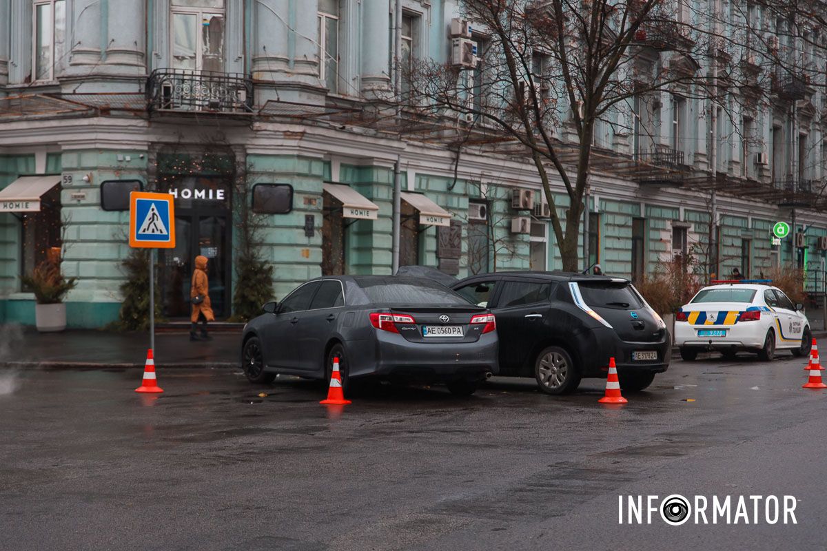 Усі обставини аварії встановлюються Усі обставини аварії встановлюються
