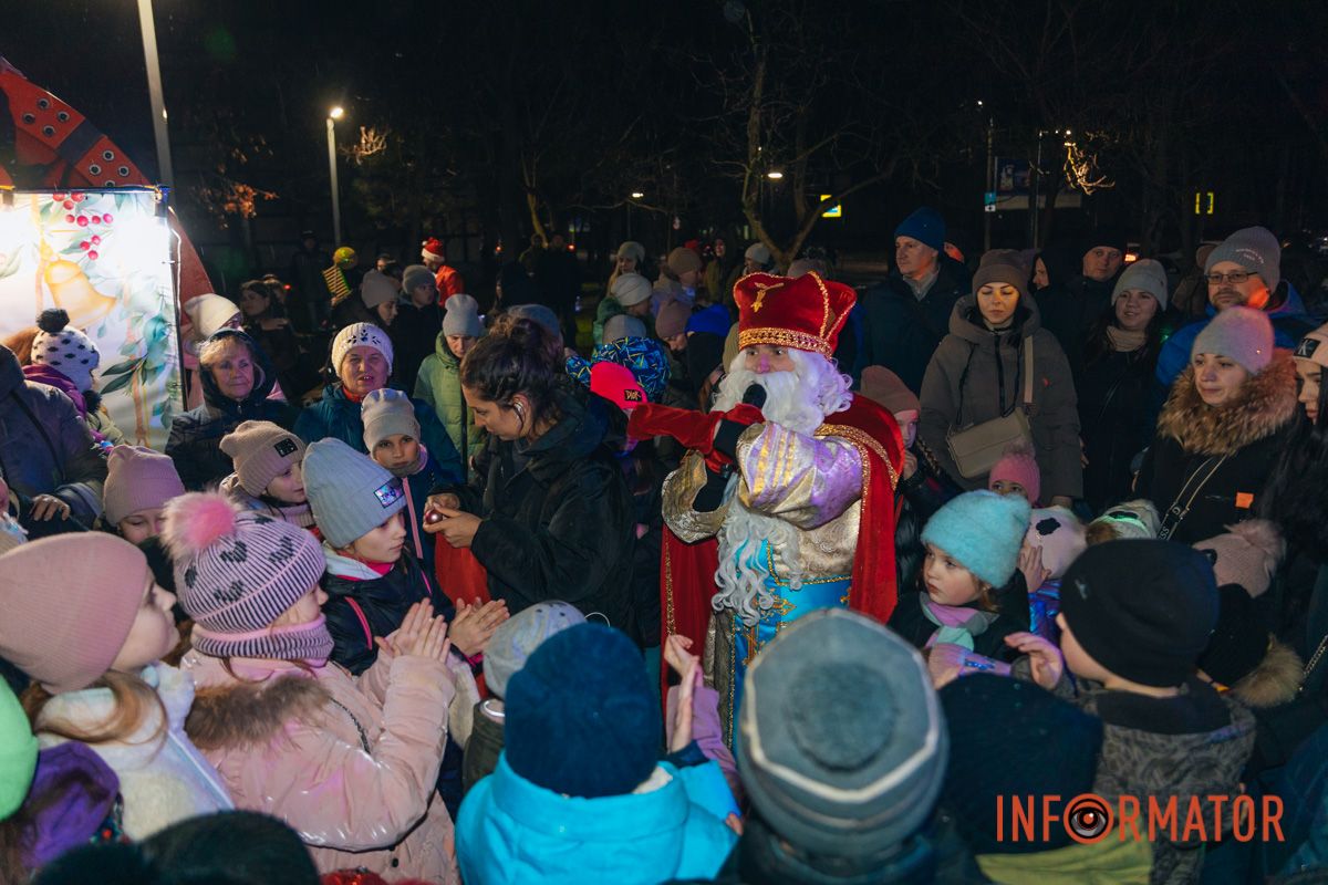 Також для маленьких учасників заходу підготували подарунки