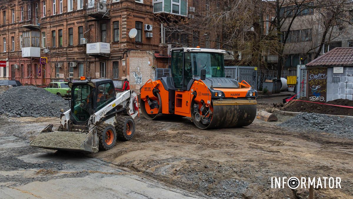 В Днепре на улице Князя Владимира Великого завершили ремонт коллектора