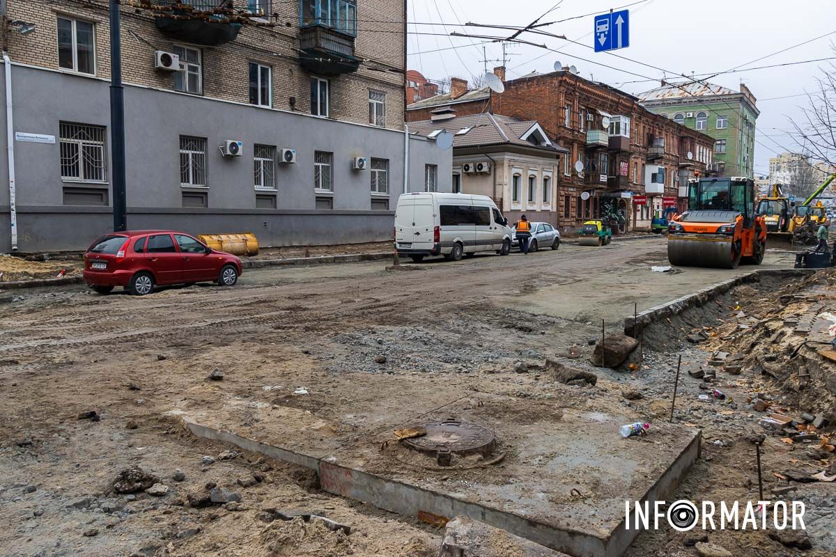 Готовится к асфальтовому покрытию В Днепре на улице Князя Владимира Великого завершили ремонт коллектора 12