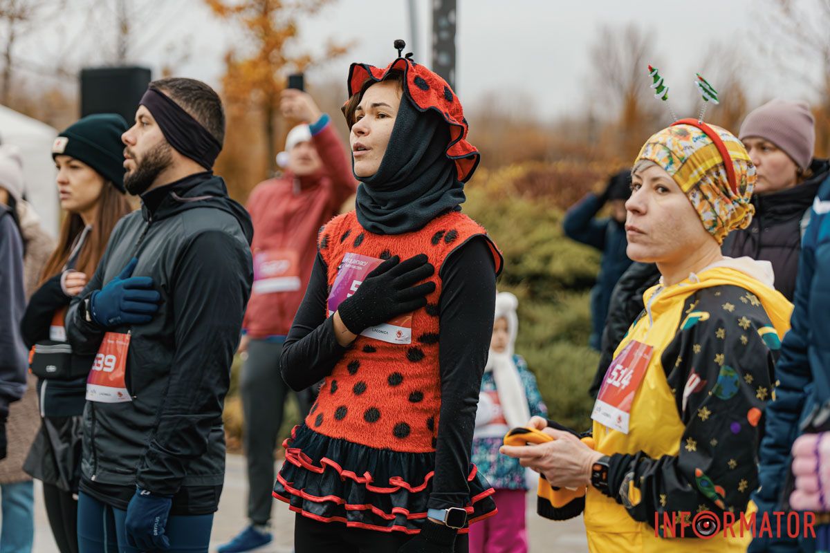 У Дніпрі 8 грудня пройшов традиційний благодійний забіг Миколайчиків 3
