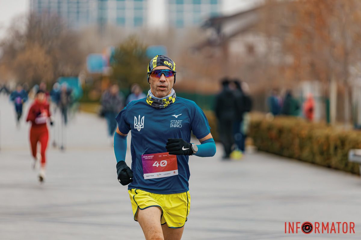 У Дніпрі 8 грудня пройшов традиційний благодійний забіг Миколайчиків 18