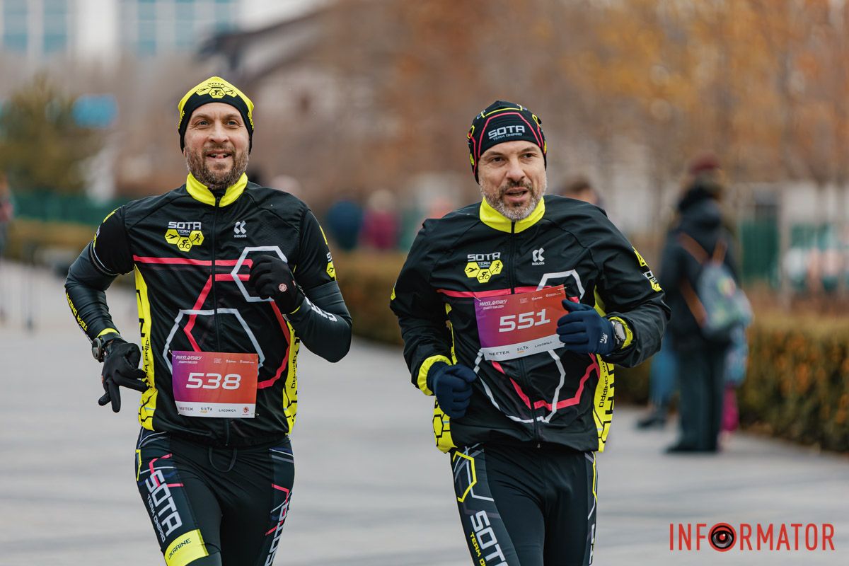 У Дніпрі 8 грудня пройшов традиційний благодійний забіг Миколайчиків 20
