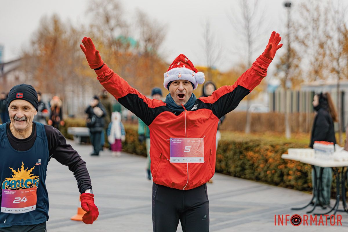 У Дніпрі 8 грудня пройшов традиційний благодійний забіг Миколайчиків 37