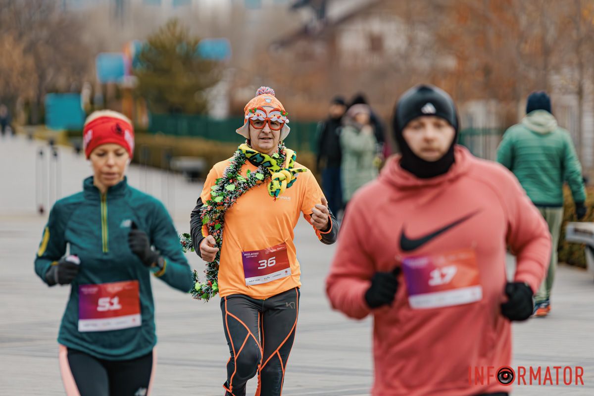 У Дніпрі 8 грудня пройшов традиційний благодійний забіг Миколайчиків 39