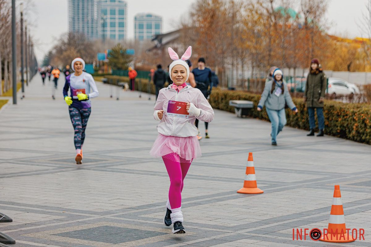 У Дніпрі 8 грудня пройшов традиційний благодійний забіг Миколайчиків 26