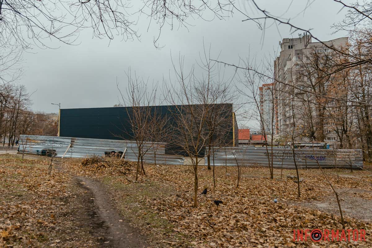 Объект находится вблизи улиц Паникахи и Тополиной