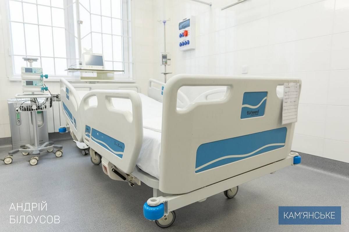 В Каменском открыли после ремонта отделение в городской больнице скорой медицинской помощи 4