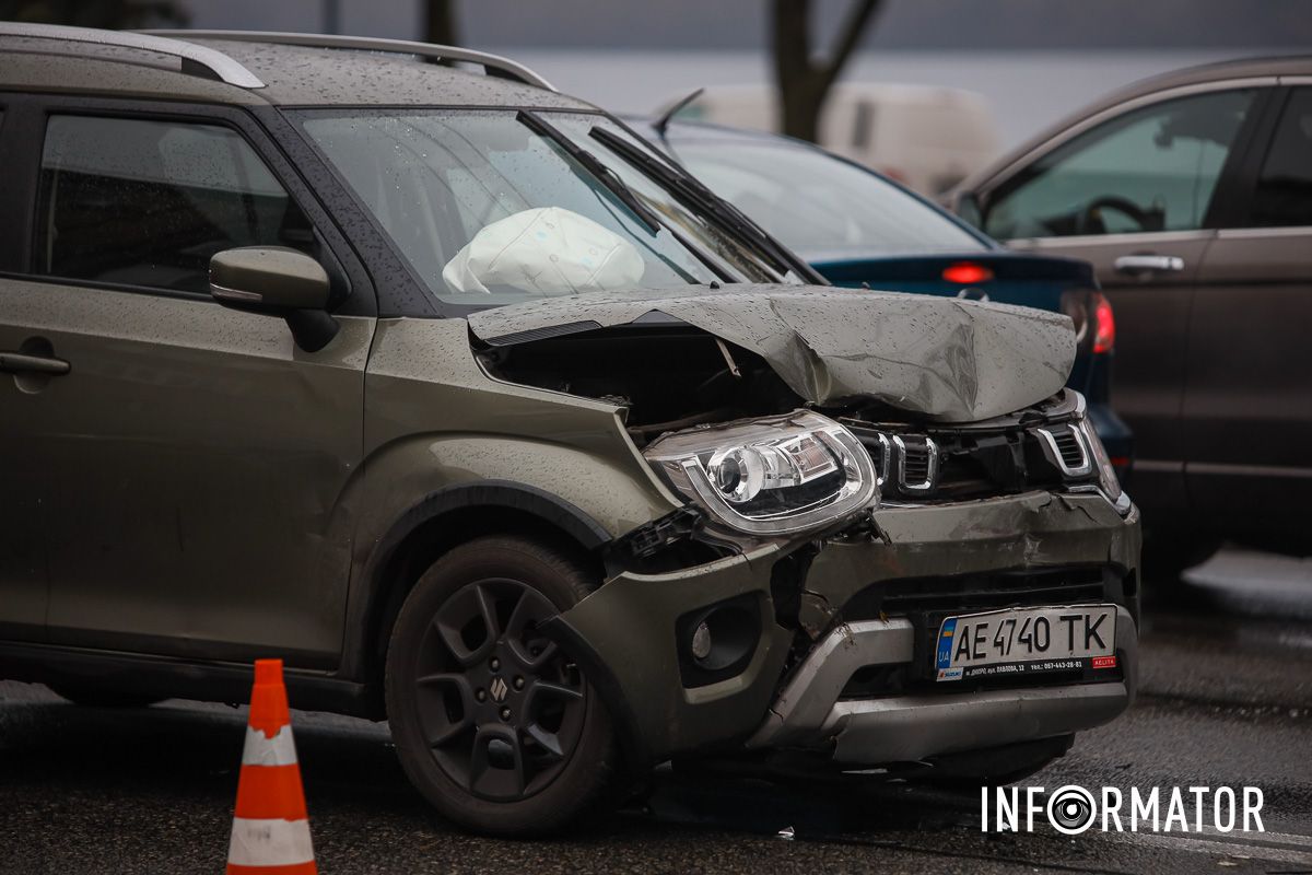 Сюди приїхали поліцейські Сюди приїхали поліцейські