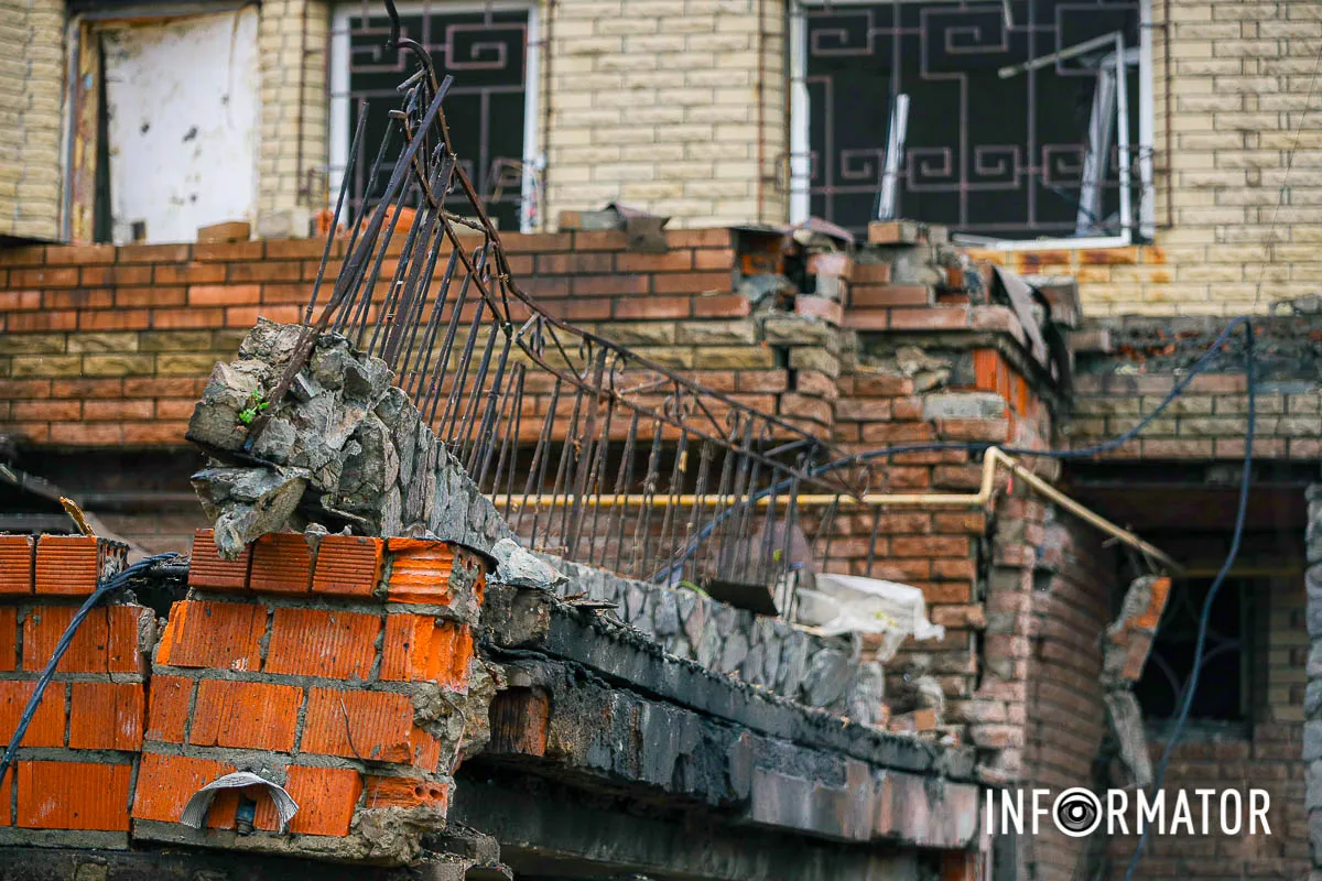 Разрушений также подверглись хозяйственные постройки