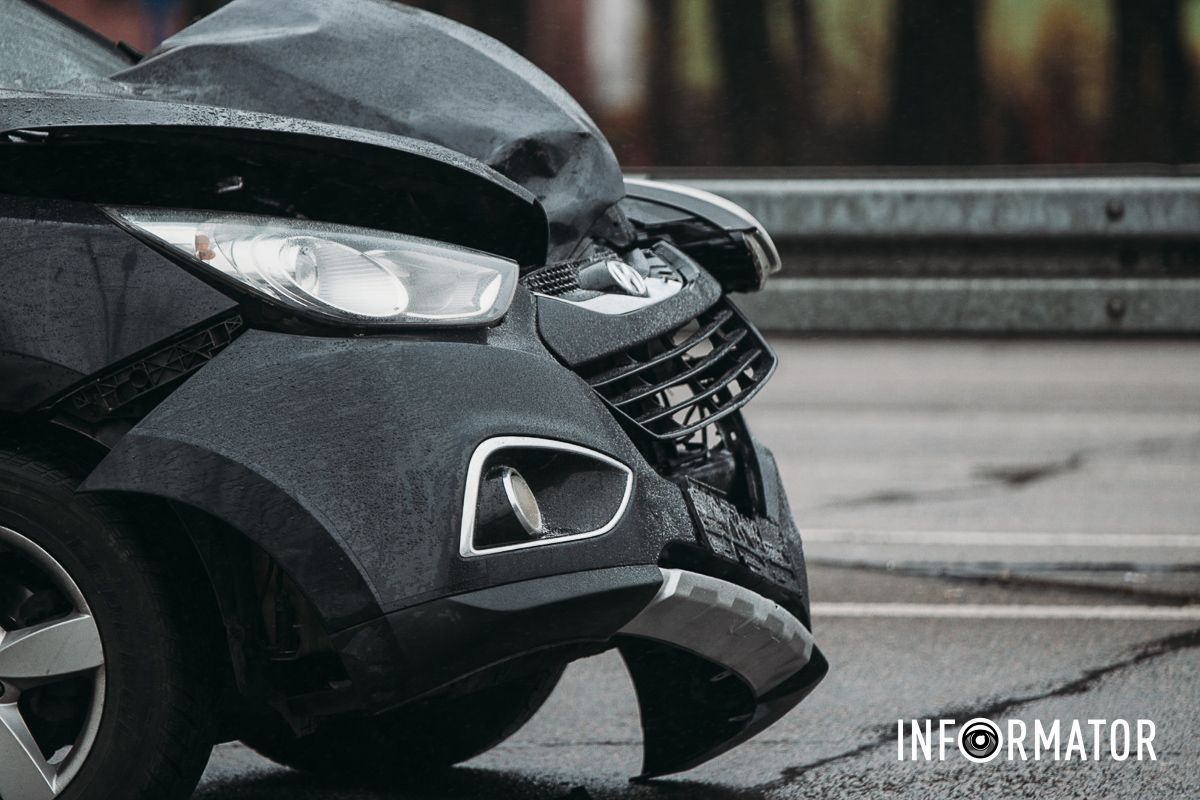У Дніпрі на Запорізькому шосе на пішохідному переході Hyundai на смерть збив жінку 4