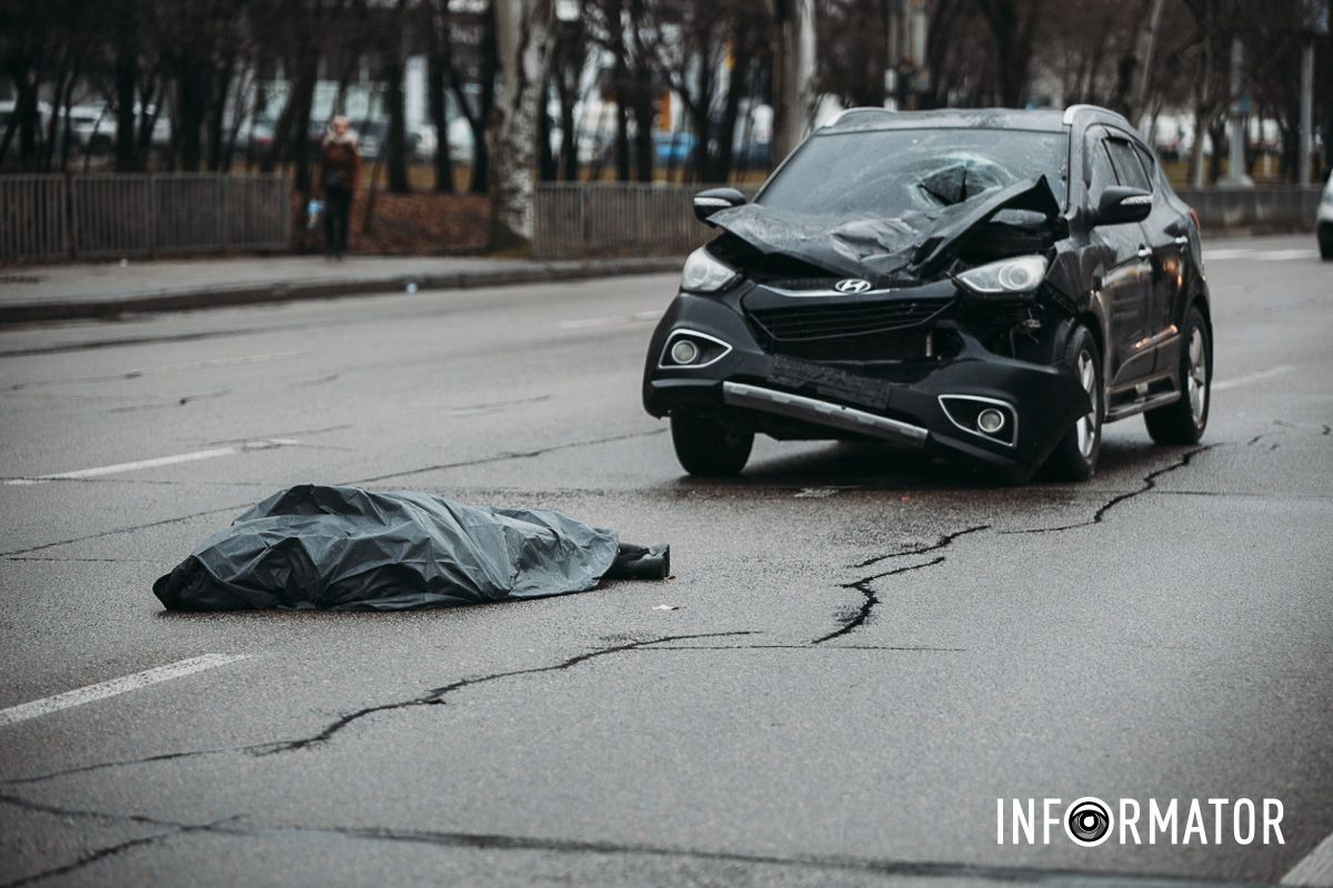 У Дніпрі на Запорізькому шосе на пішохідному переході Hyundai на смерть збив жінку 10