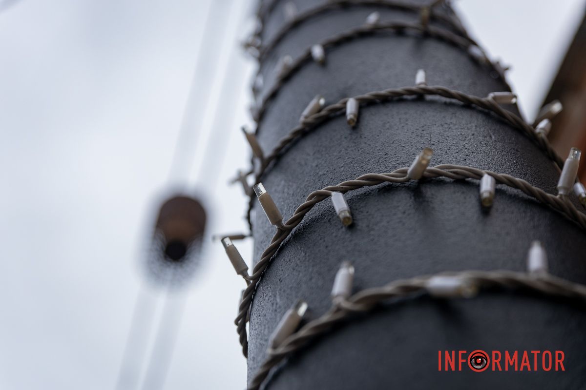 17 кілометрів святкових гірлянд: на вулиці Дніпра повертають новорічну ілюмінацію після трьох років війни 2