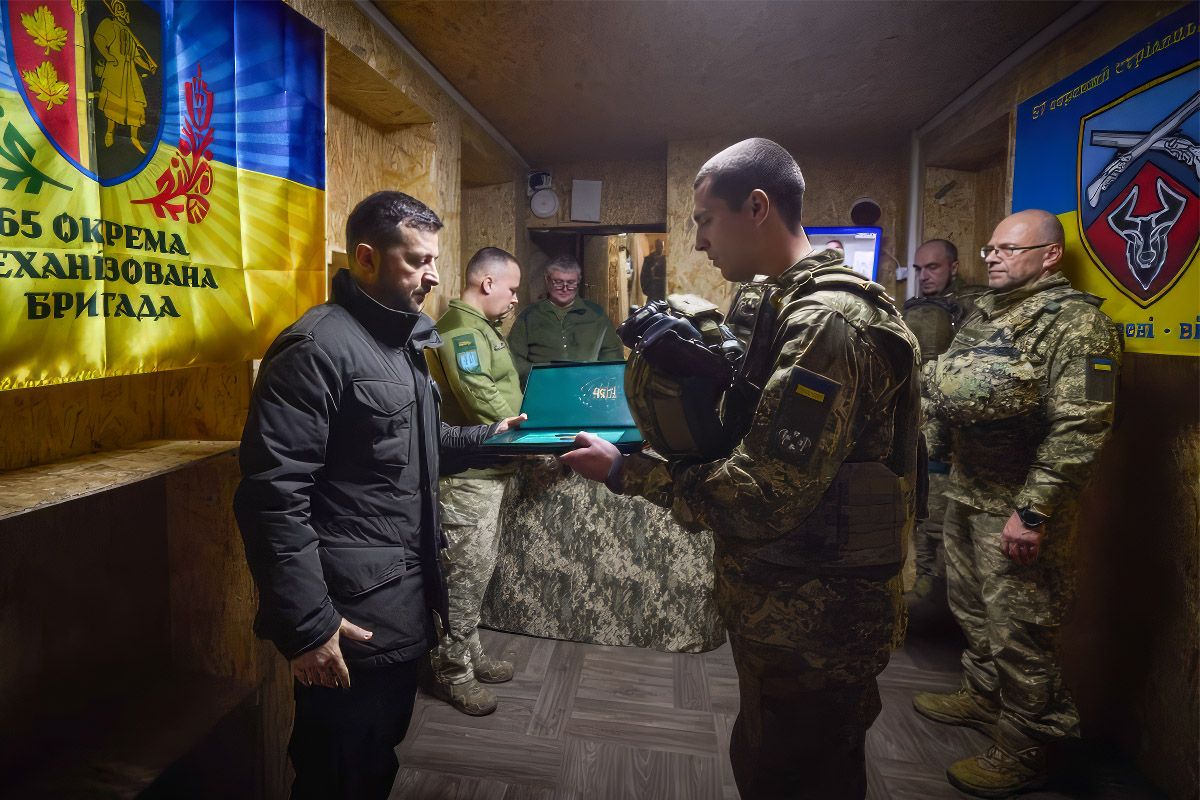 Президент України Володимир Зеленський особисто нагородив військових 128-ї окремої бригади ТрО «Дике Поле» Президент України Володимир Зеленський особисто нагородив військових 128-ї окремої бригади ТрО «Дике Поле»