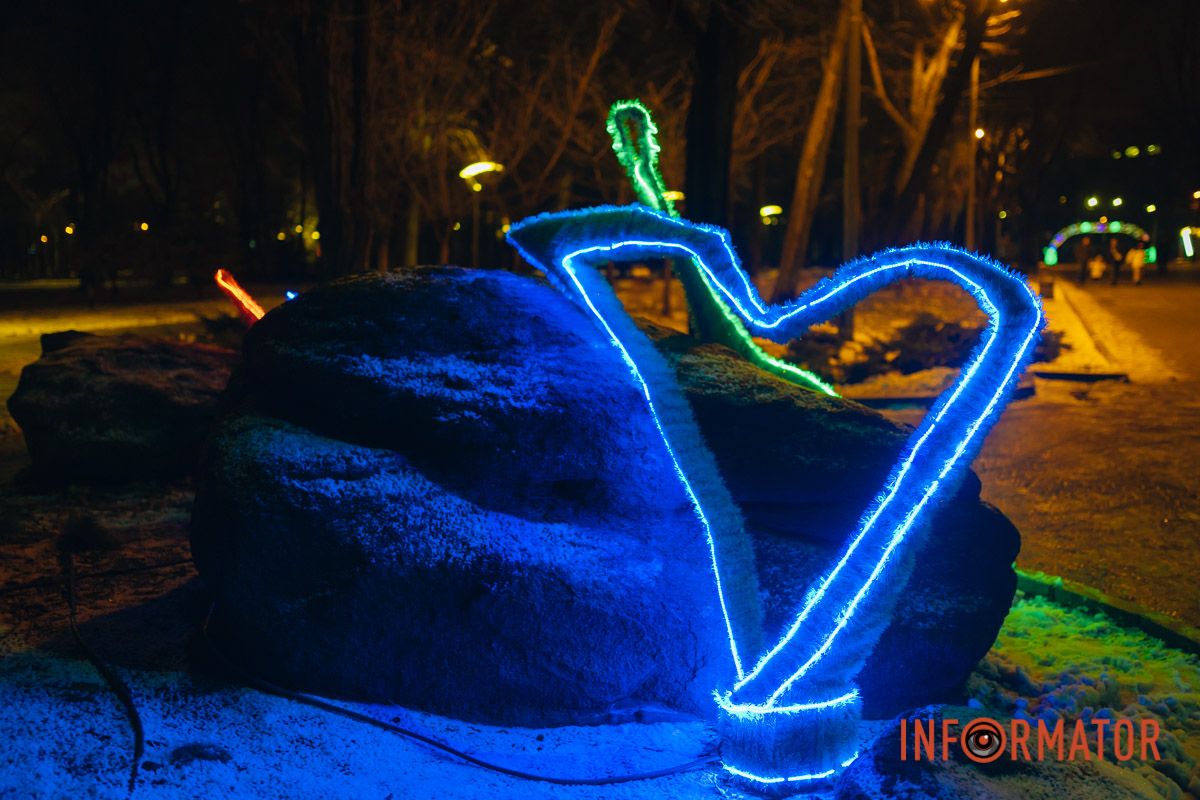 В Днепре в парке Шевченко царит рождественская атмосфера 11