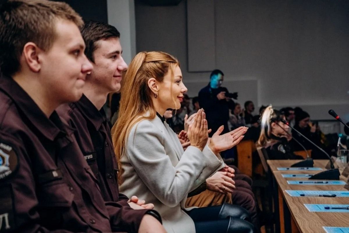 Тина Кароль поддержала участников и вдохновила их искренними словами и приветствиями Тина Кароль поддержала участников и вдохновила их искренними словами и приветствиями