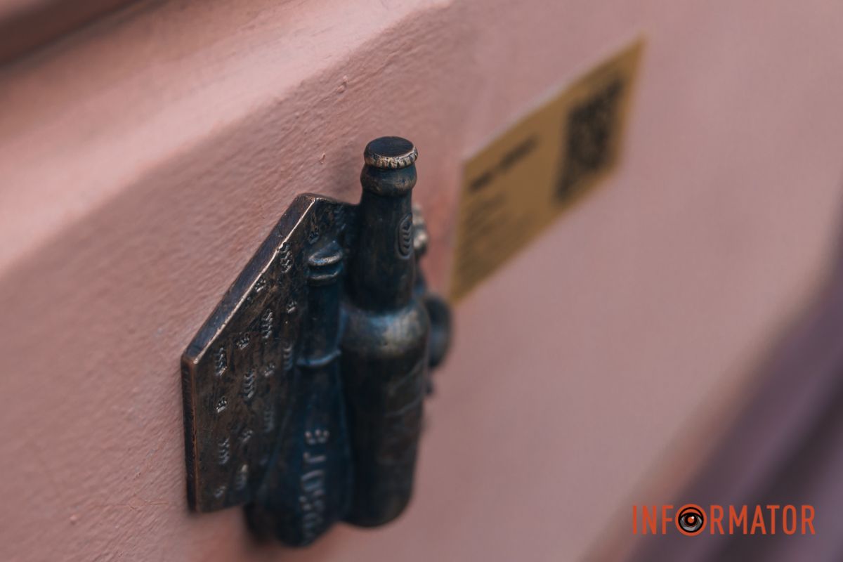 У Дніпрі відкрили 17 мініскульптуру: якому історичному об’єкту вона присвячена 21