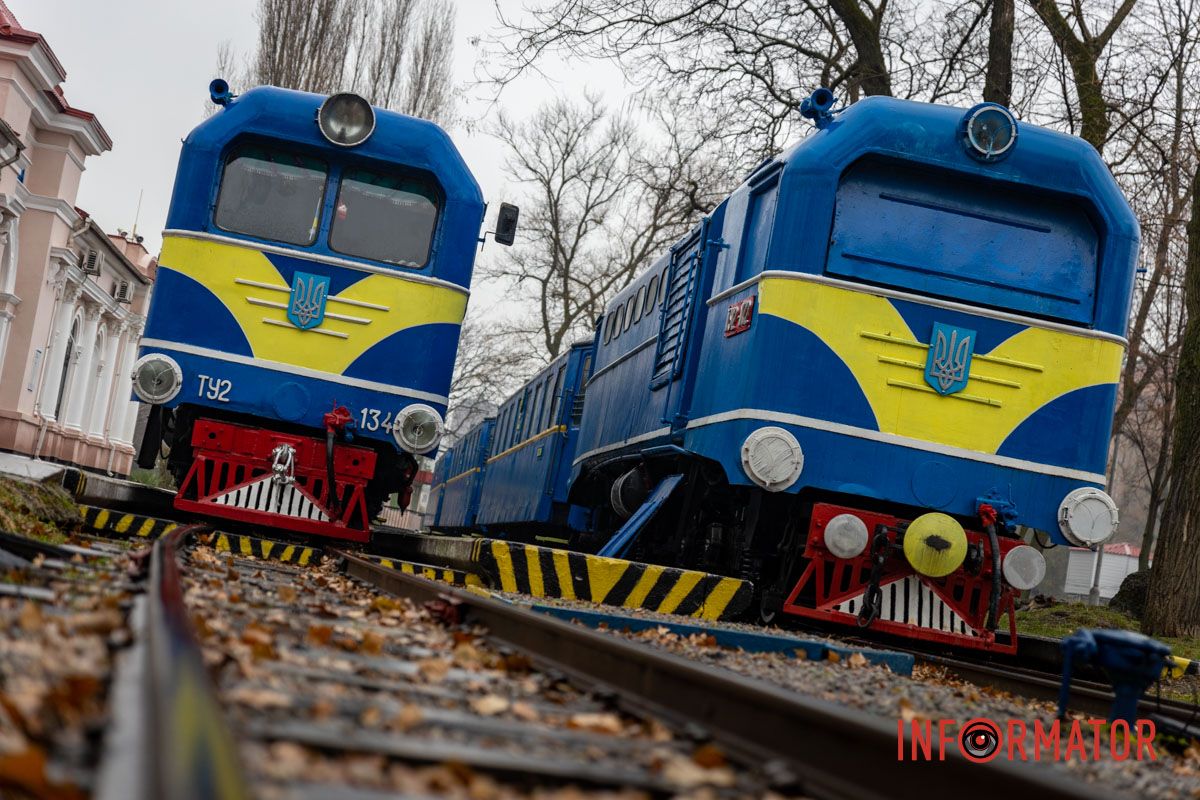 Взрослый билет стоит 80 гривен, а детский – 55 гривен В Днепре в парке Глобы заработала детская железная дорога: сколько будет продолжаться зимний сезон 7