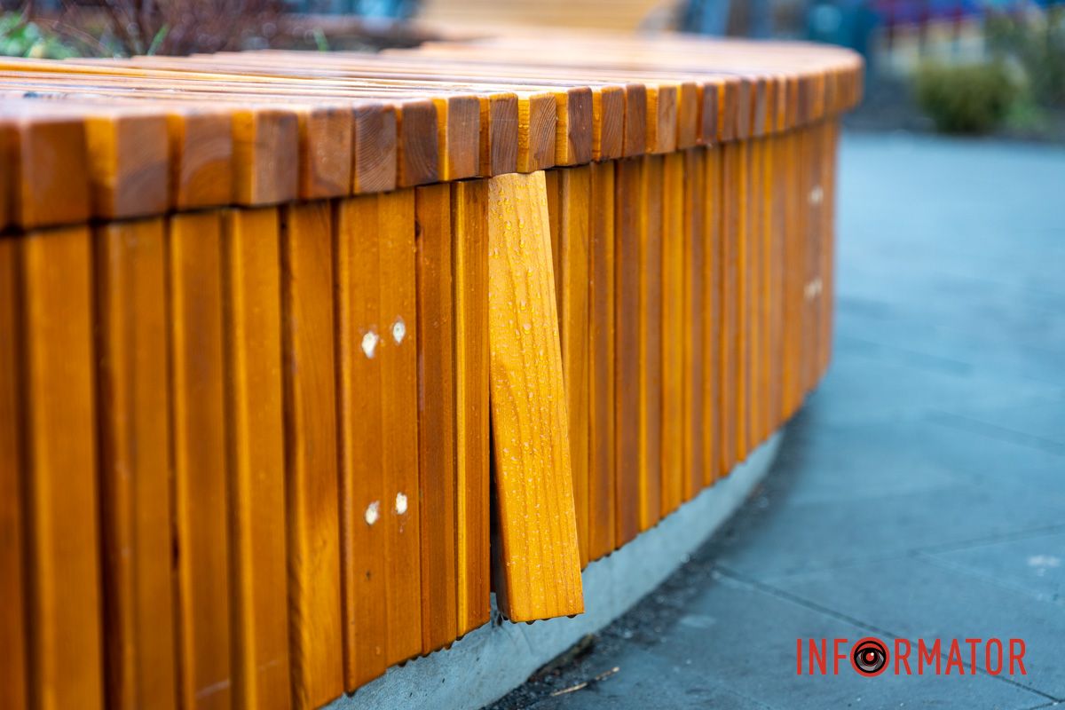 Последствия хулиганских действий в сквере